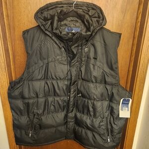 Rocawear Men's Black Hooded Puffer Vest